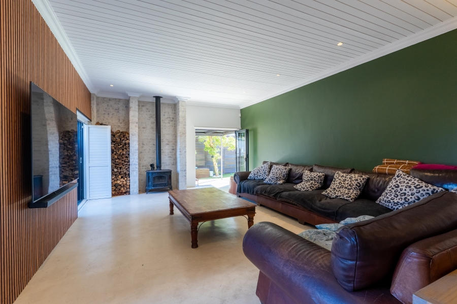 5 Bedroom Property for Sale in Van Riebeeckstrand Western Cape